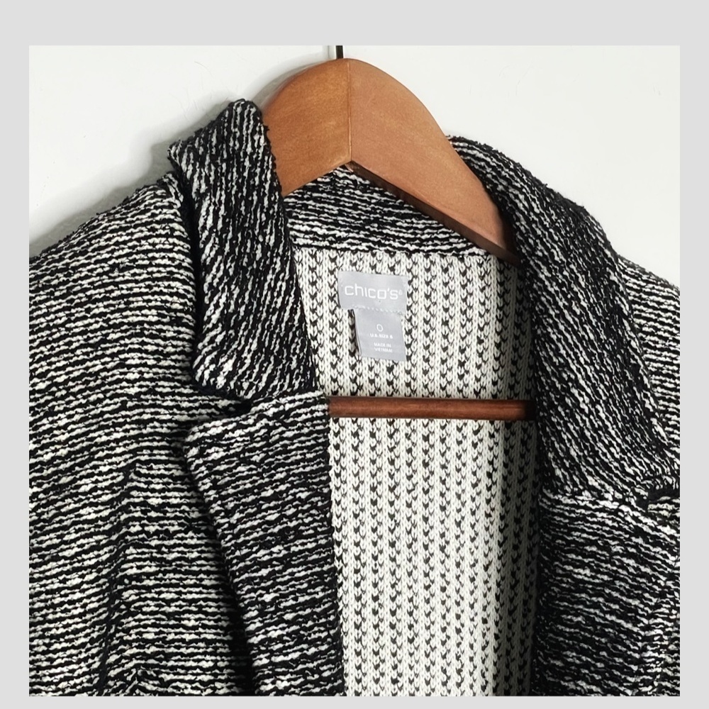 Chicos Blazer Jacket Shacket Long Line Black White Frayed Hem Button Front Sz 0 - Picture 9 of 12